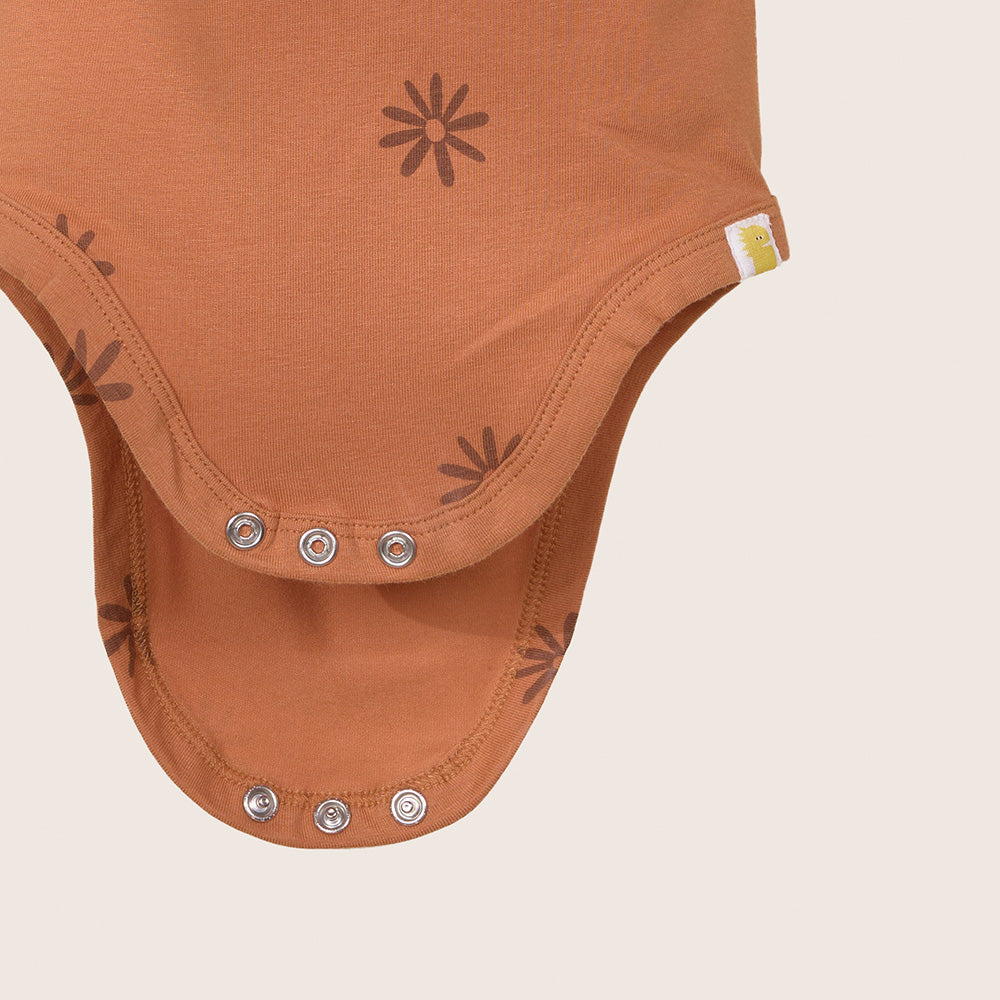 rise little earthling LS Graphic Bodysuit BUHON00 - Lt Pink AOP / 9-12m - Image 2