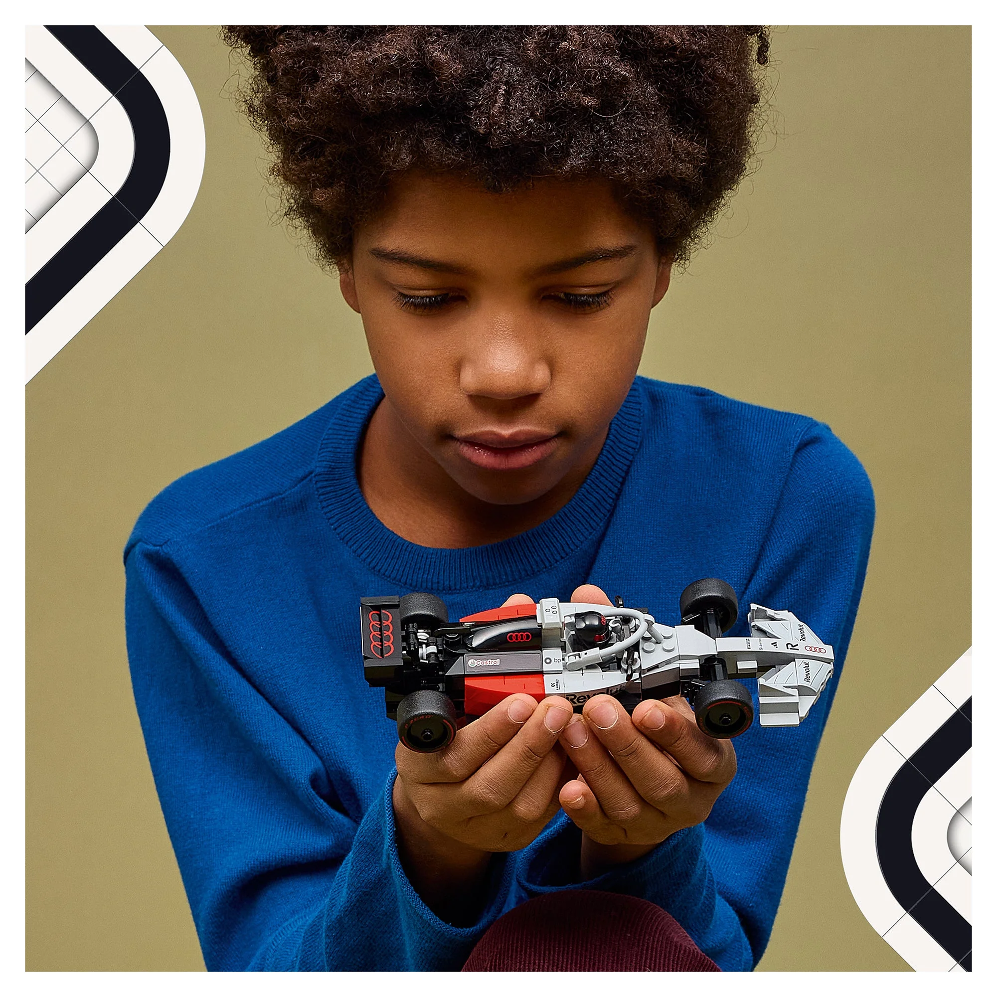 LEGO® Formula 1 LEGO® Speed Champions Audi Revolut F1 Team R26 Race Car 77259 Toy - Image 4